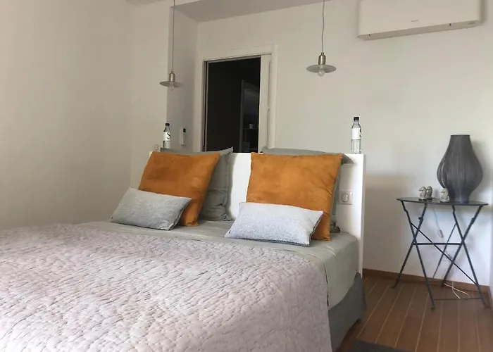 Golfe Pres Des Plages * 阿雅克肖